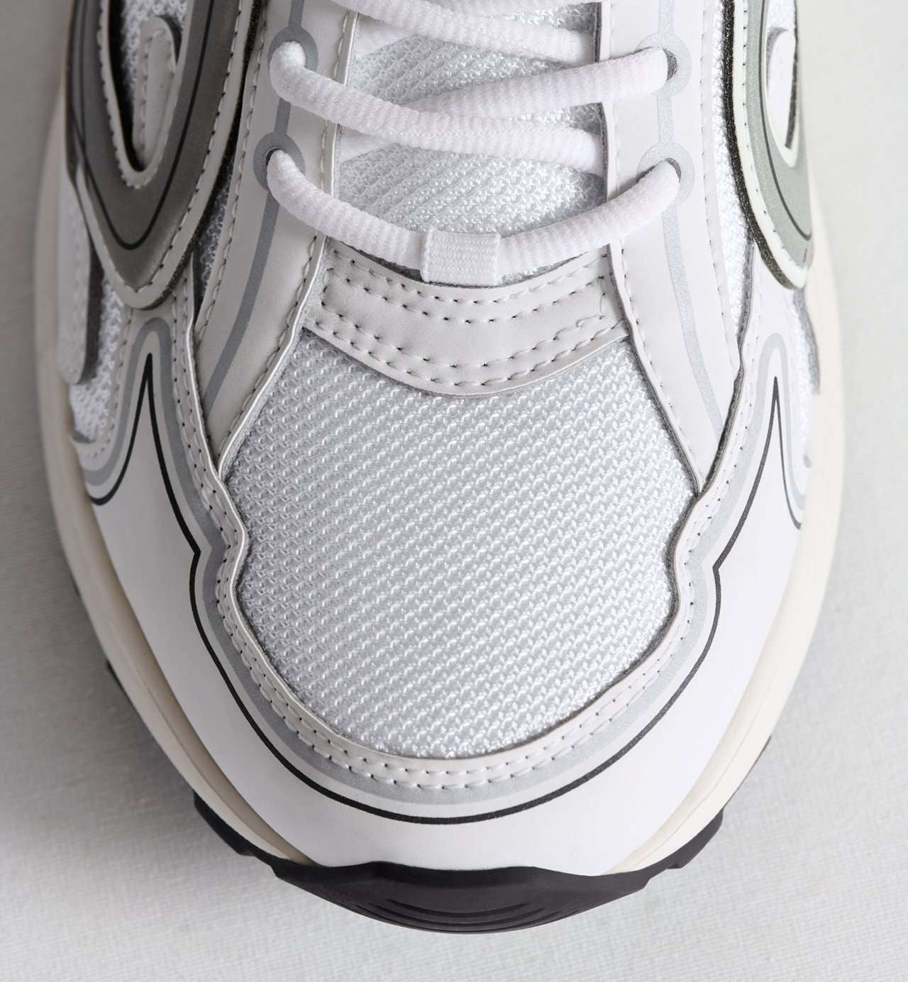Dior B30 White
