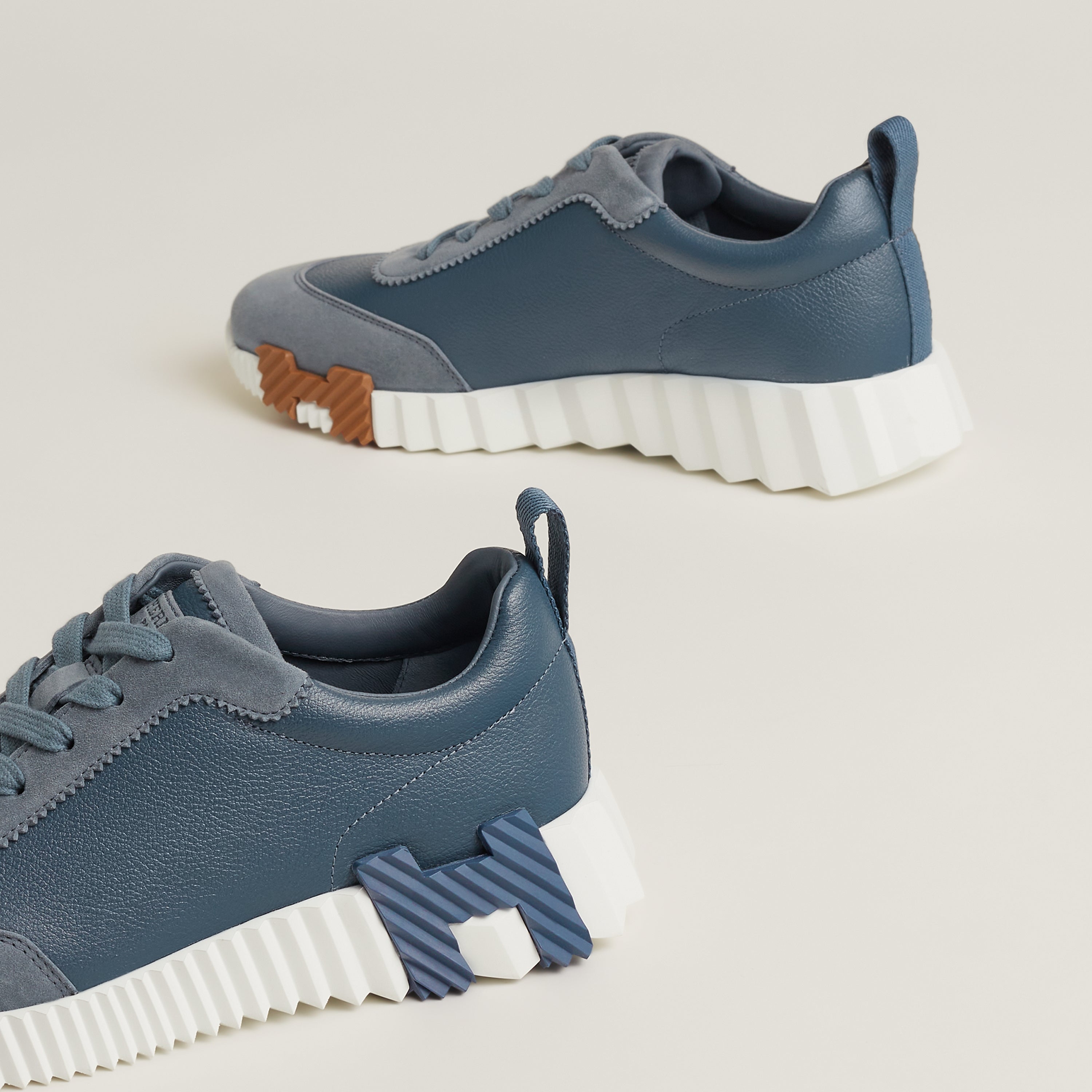Hermès bouncing